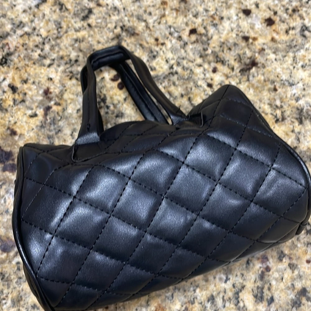 Black Quilted Mini Fashion Bag - Picture 4 of 13